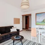 Apartamento Zamenhof 9 - By Myhomeincomo *