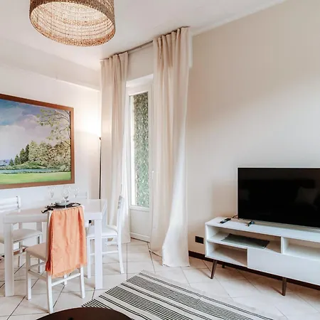 Apartament Zamenhof 9 - By Myhomeincomo
