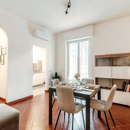 Apartament Zamenhof 9 - By Myhomeincomo